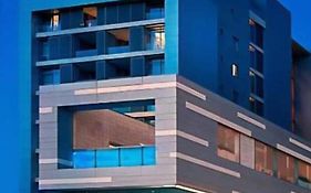 The Residencias Crystal Towers